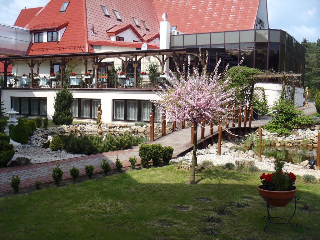 Hotel Monet & Rubbens Stary Toruń Екстериор снимка